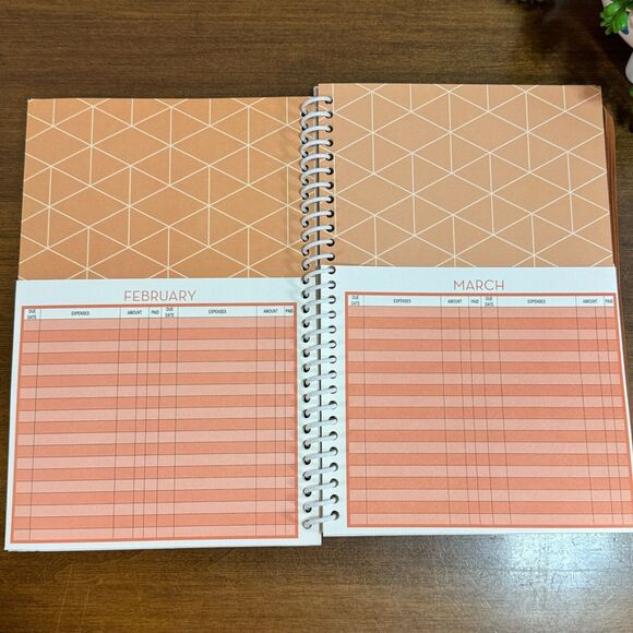 Home Finance and Bill Organizer with Pockets Monthly Budget Planner Tracker - Picture 3 of 5